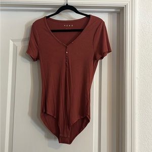 V-Neck Body Suit!